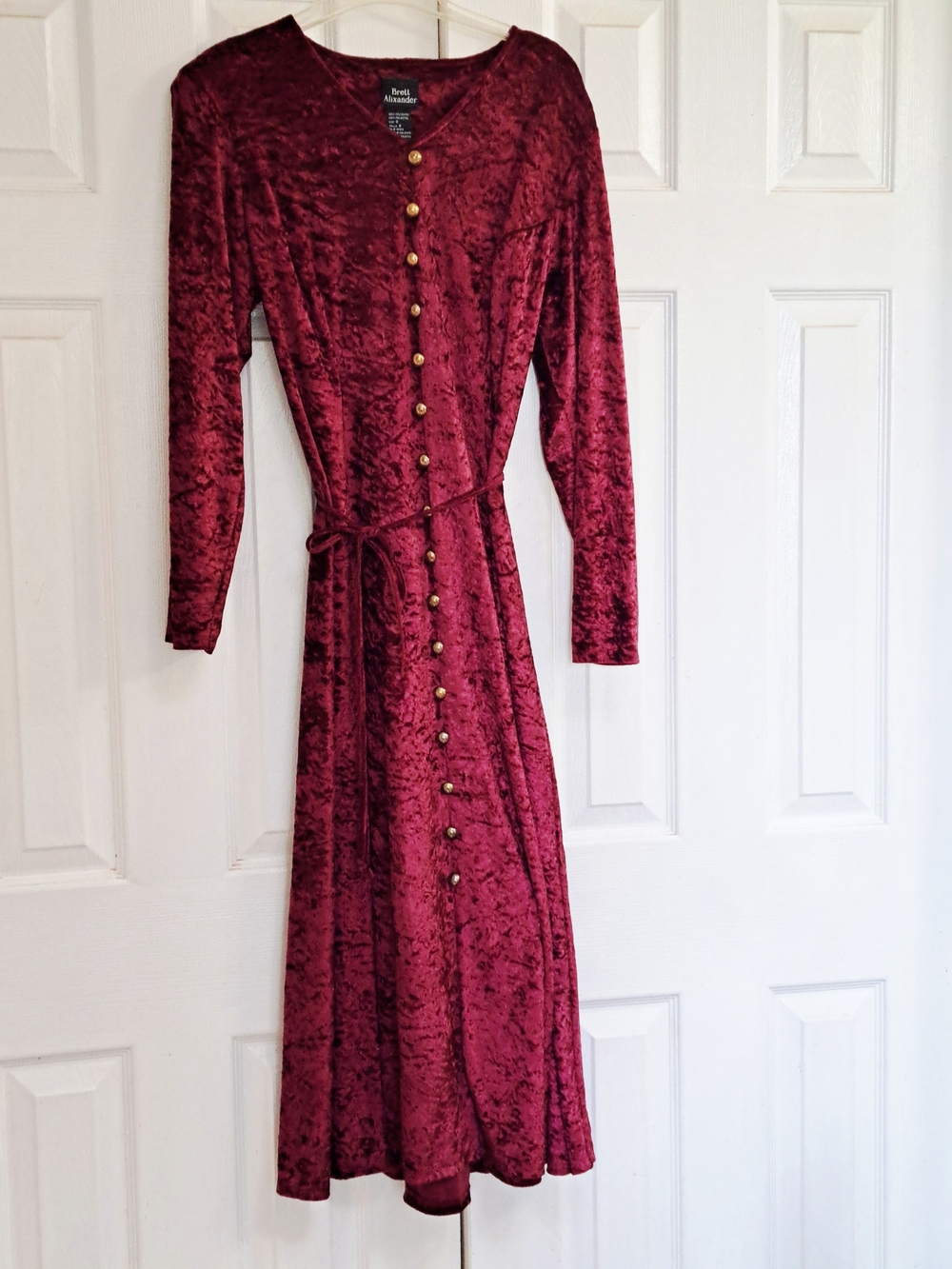 Vintage Crushed Velvet Button-Front Midi Dress in Wine